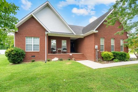 285 Crimson Dr