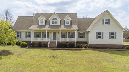 565 BOWEN DR