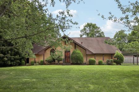 4001 Lake Pkwy