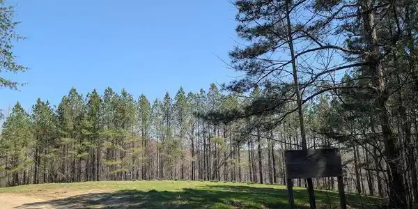 2241 Riverbend Rd Road