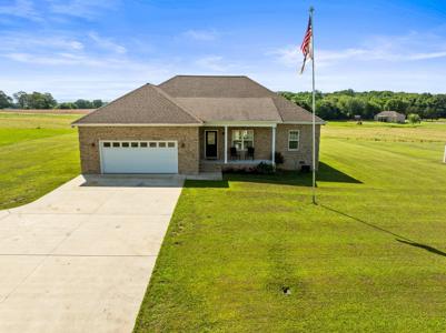 8300 Aedc Rd
