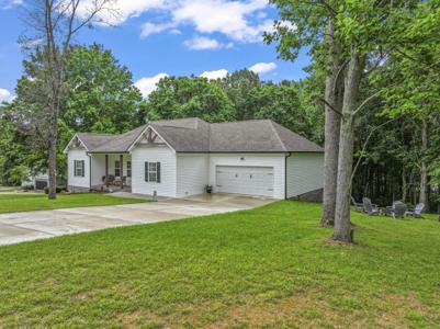 18 Shady Cove Ln