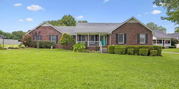130 Lakepointe Rd