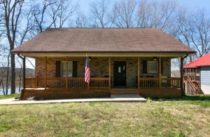 216 Lewis Cir