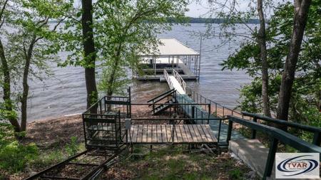 495 Shore Dr