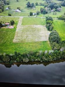 4 Smith Bend Lane