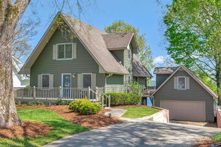 668 Bluff Dr