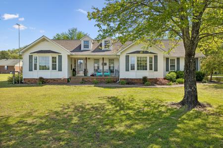 23 Elmwood Blvd