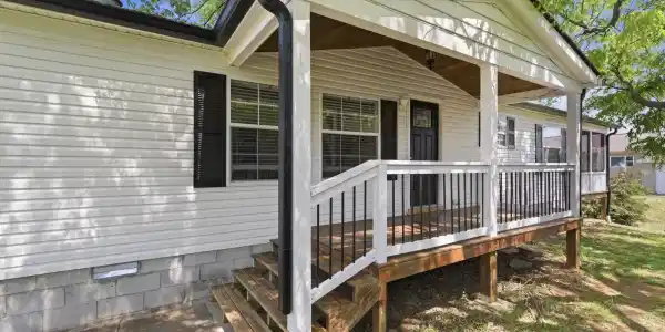 325 S Shore Dr