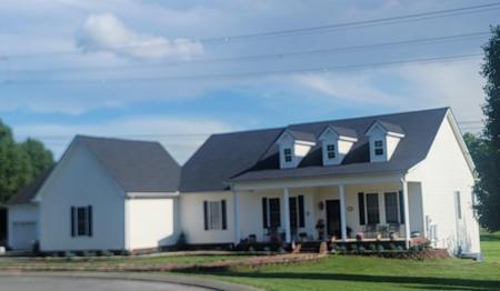1004 Beacon Ct
