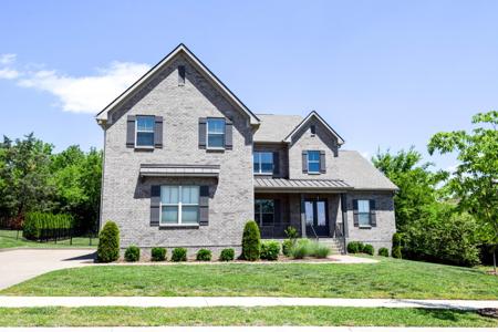 1002 Keeneland Dr