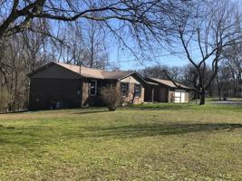 954 Thornberry Rd