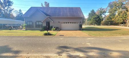 47 Hickory Ln