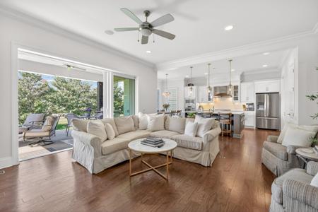 1244 Potter Ln