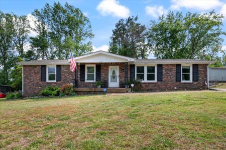 208 Bass Dr