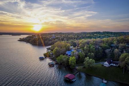 54 Lookout Ln