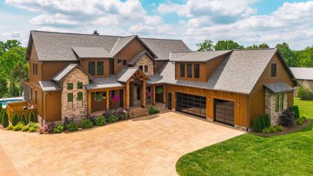 324 Lakeview Rd