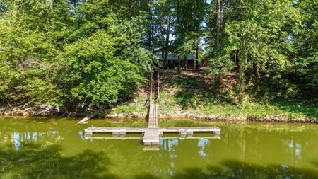 300 Teal Ln