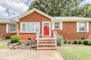 104 Hillcrest Dr