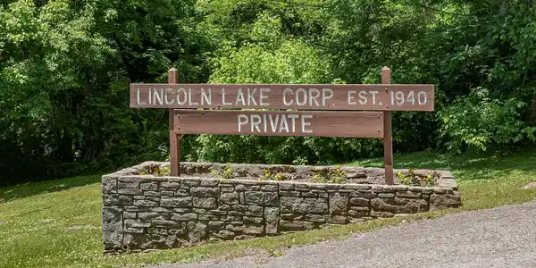 21 Lincoln Lake Rd