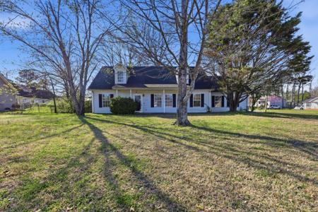 103 Ruth Ln