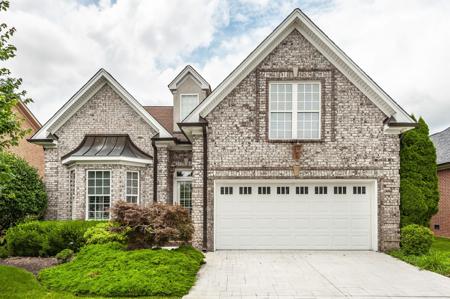 1176 Fairvue Village Ln