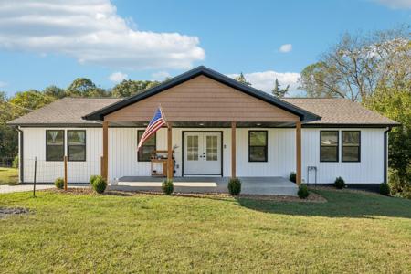 417 Defeated Creek Hwy