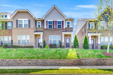 1016 Henley Pvt Ln