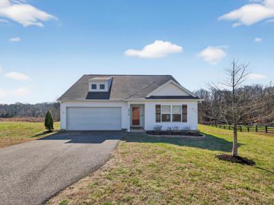 2212 Yearling Dr