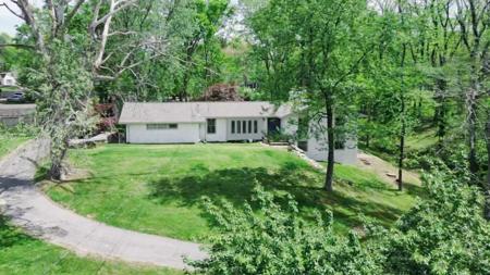 537 Indian Lake Rd