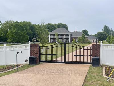 1916 S Mount Juliet Rd