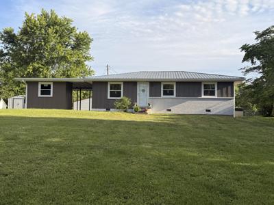 122 McIntosh Ave