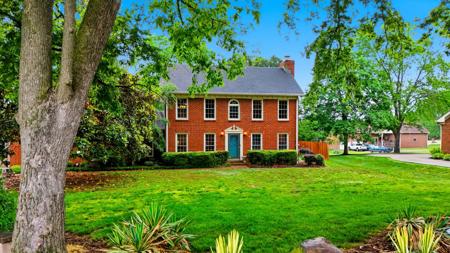 105 S Chestnut