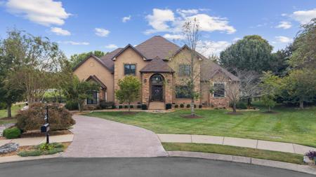 824 Stonebrook Dr