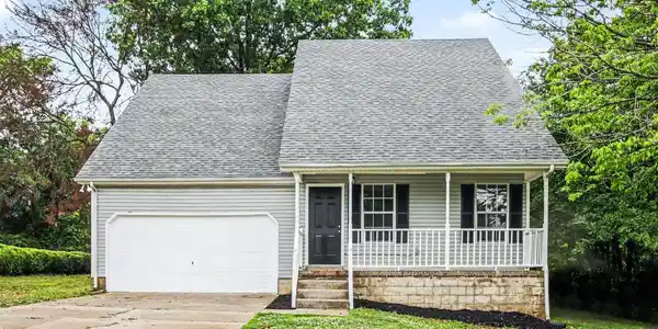 203 Blue Lake Ln