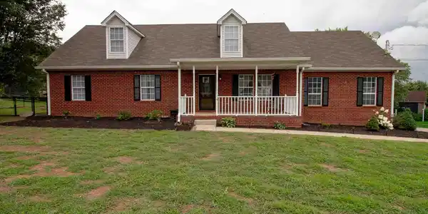 114 Lake Forest Dr
