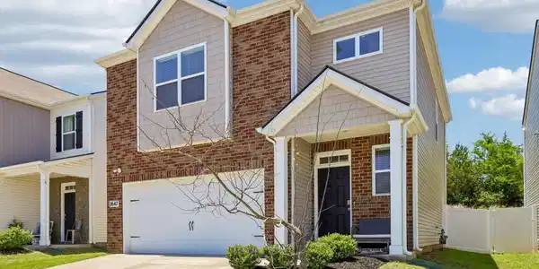 7647 Gunners Landing Dr