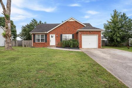 416 Barking Dr