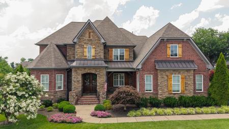 1260 Potter Ln