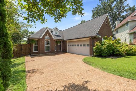 2804 Chapelwood Dr