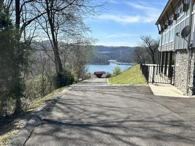 209 Sandgate Dr