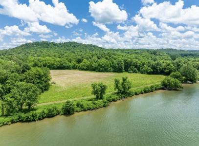 2 Kellys Landing Dr