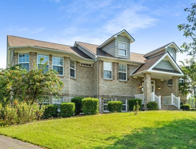 321 Burr Oak Ct