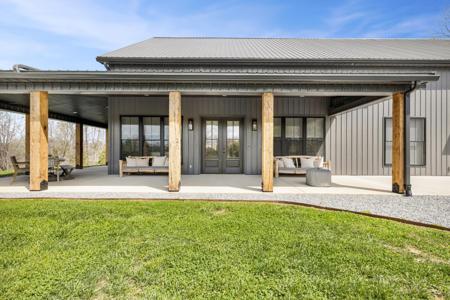 156 Junction Dr
