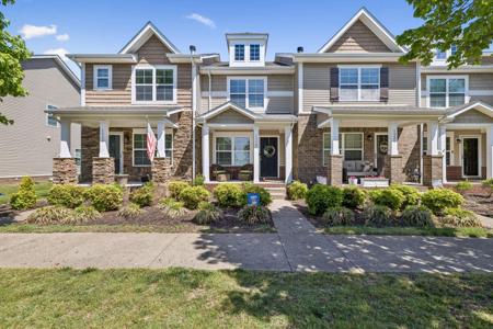 1319 Riverbrook Dr