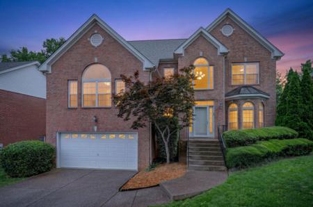 105 Lighthouse Cir