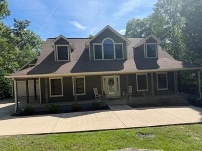 115 Long Point Dr