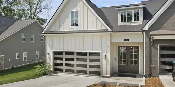 3063 Wiltshire Park Pl