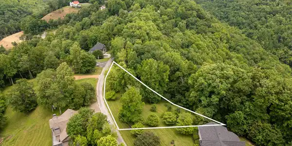 1 Lafever Ridge Rd
