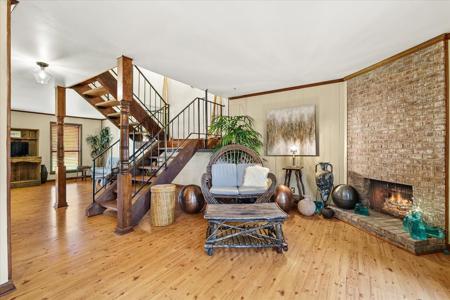 4001 Anderson Rd